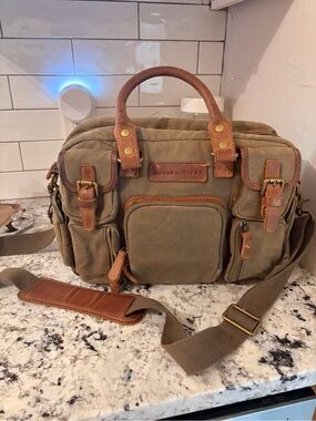 House of Flynn waxed-canvas/leather camera bag